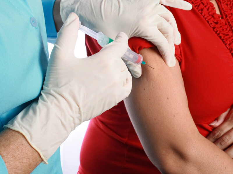 1617904072 1800x1200 h1n1 vaccine adverse outcome