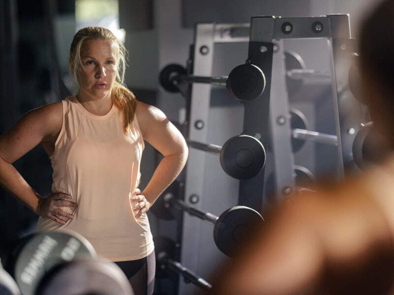 1800x1200 body image female athletes features