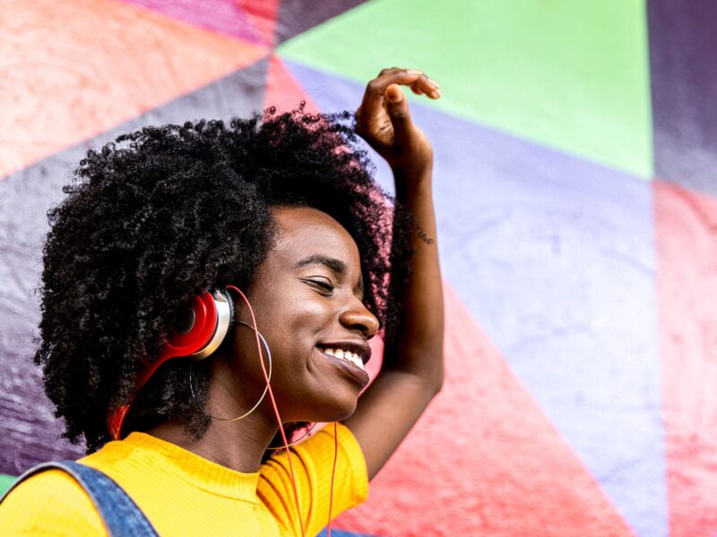 New Science May Show Why Sound Can Ease Pain 2 1800x1200 everyday mood boosters slideshow