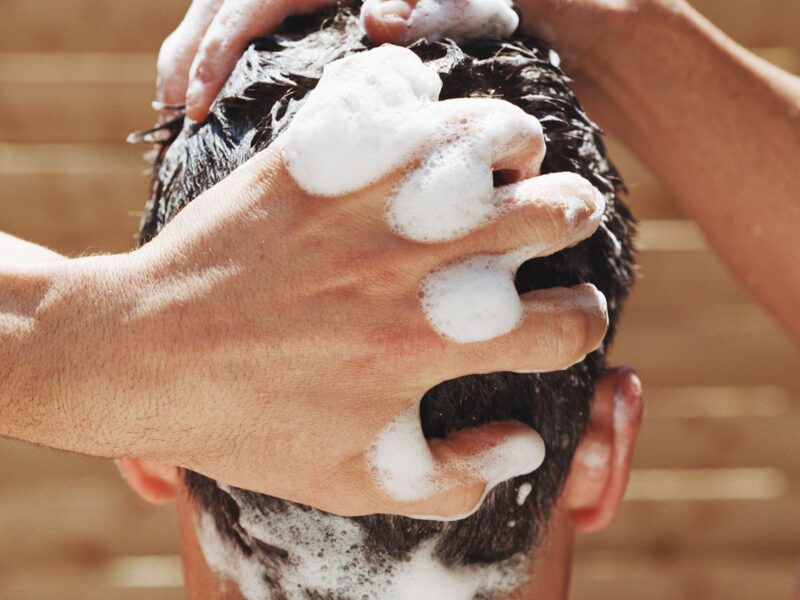 Johnson & Johnson Hair Products Cause Hair Loss, Lawsuit Claims 5 1800x1200 men hair care essentials features