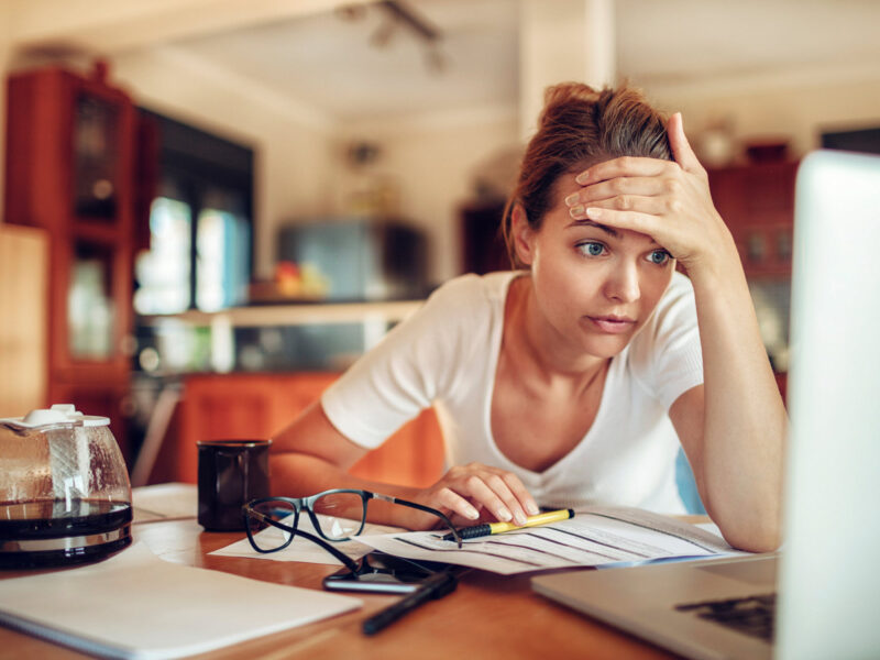 1800x1200 work from home burnout 2