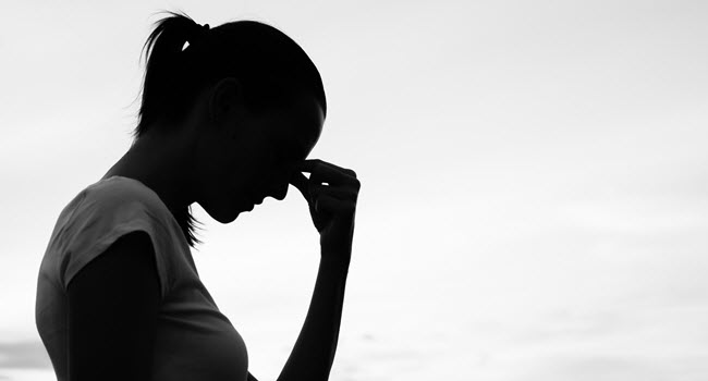 650x350 stressed woman